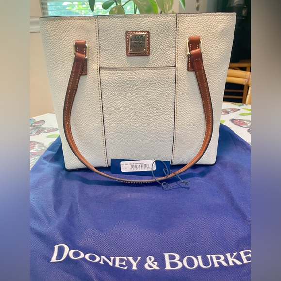 Dooney and Bourke Lexington - Picture 1 of 7